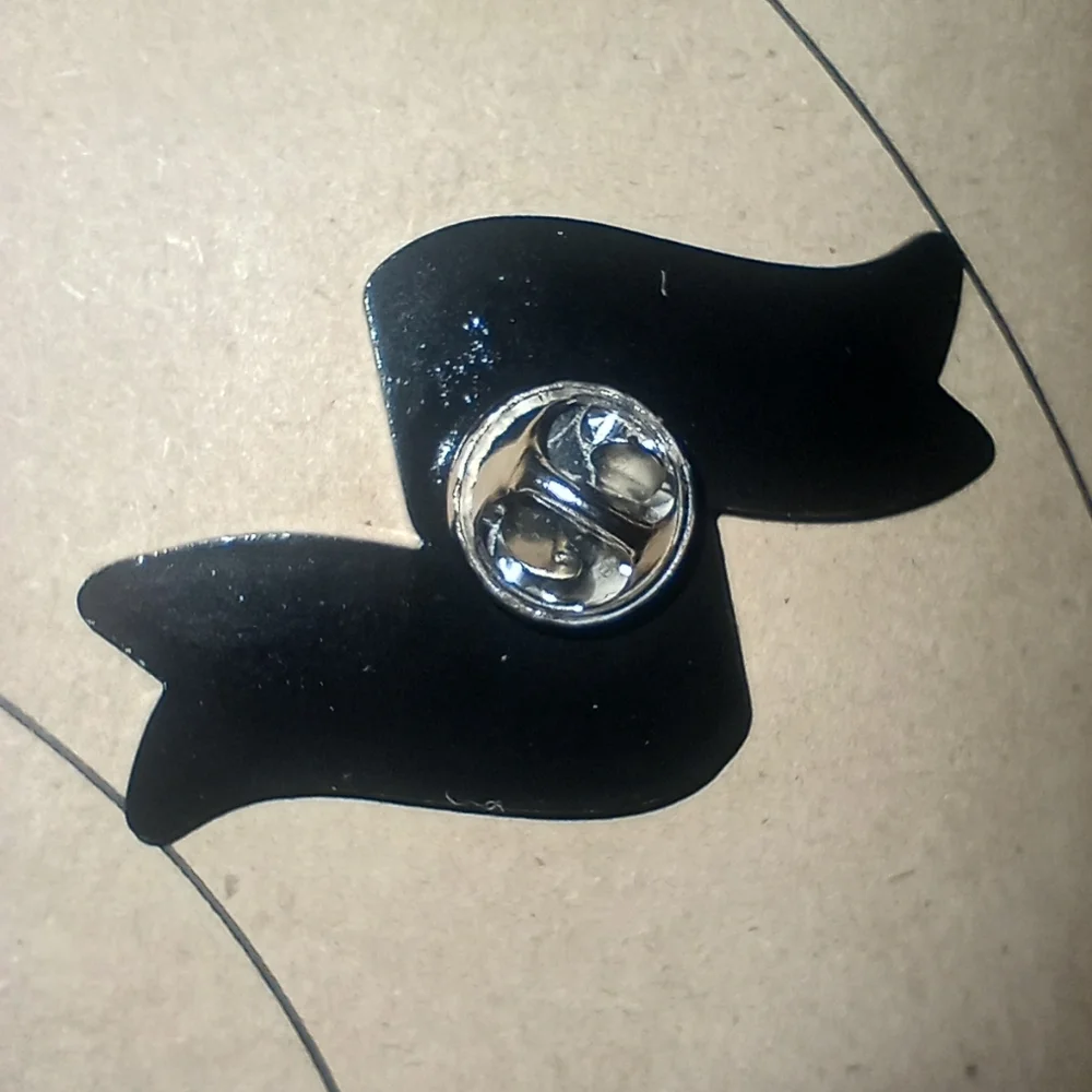 NEW Plant-Based Pin Accessory - Picture 3 of 3